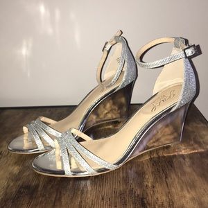 Jewel Badgley Mischka wedge heel shoes
